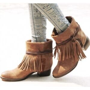 Free People Lonesome Fringe Ankle Boot Suede Ankle Boot w fringe 38/7.5US EUC